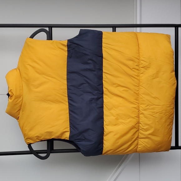 Kids Old Navy Quilted Puffer Vest - Picture 2 of 5